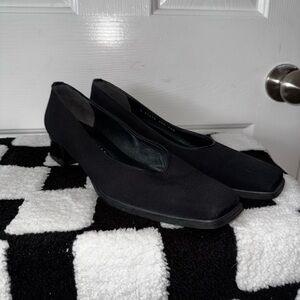 Stuart Weitzman Black Fabric & Gore-Tex Pumps, Size 10.5